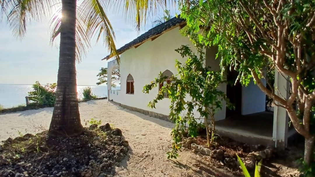 Afya Village At The Sea Michamvi Quarto foto